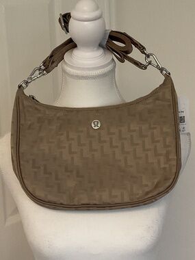 💐NWT💐 Lululemon City Essentials Mini Shoulder Bag